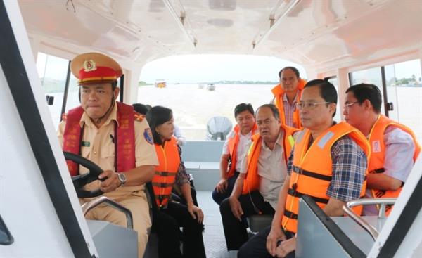 总理要求严格管理采矿权拍卖