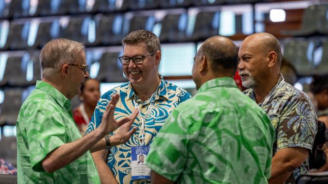 MIDP Pat Co<em></em>nroy attends PIF in Rarotonga, Nov 2023