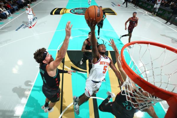 Immanuel Quickley of the Knicks drives to the basket during the game against the Washington Wizards during the In-Season Tournament on No.v. 17.