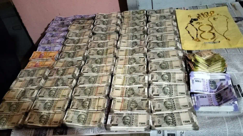 奥里萨邦加强警戒，发现250万卢比现金