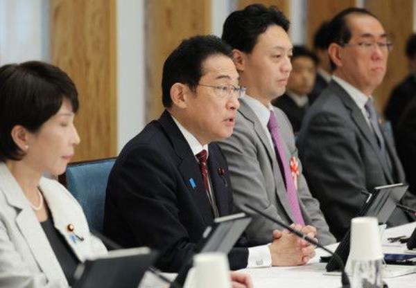 日本要求公司“以人为本”，而不是生成式人工智能