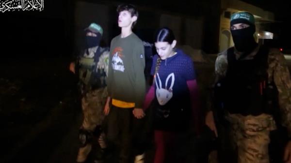 被释放的人质家属透露他们被哈马斯囚禁的情况