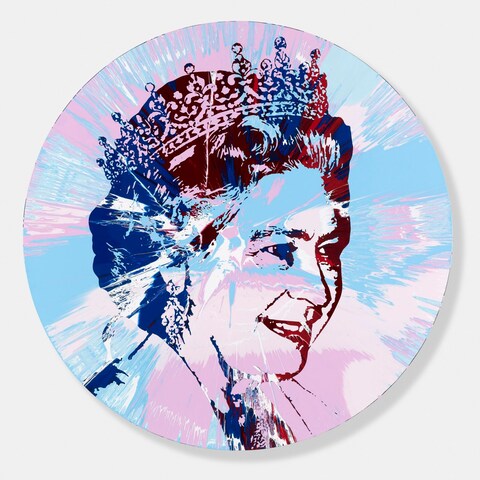 The painting  is ba<em></em>sed on an official photograph of the late Queen