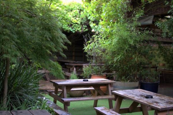 The beer garden at the Unio<em></em>n Hotel, Brunswick.