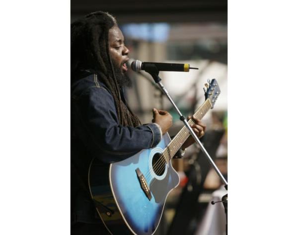 家族雷鬼乐队Morgan Heritage的主唱“Peetah”Morgan去世，享年46岁