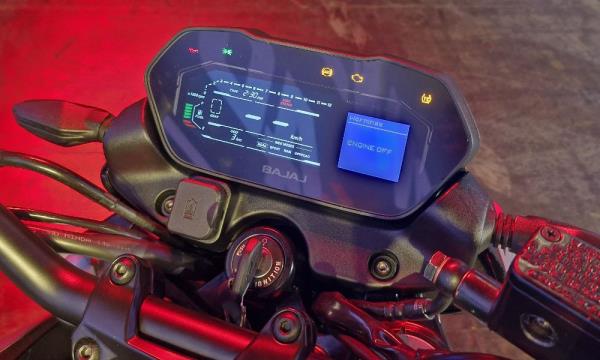 Bajaj Pulsar NS 400 Z 1