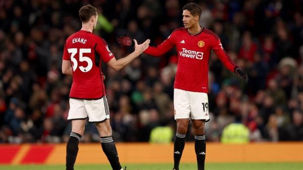 Jo<em></em>nny Evans and Raphael Varane have returned to training after recent injury issues