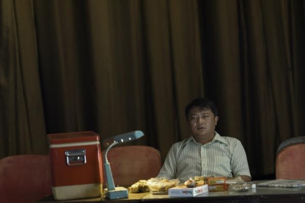 在战争传奇电影《同情者》(The Sympathizer)中，越南的声音不再停留在背景中