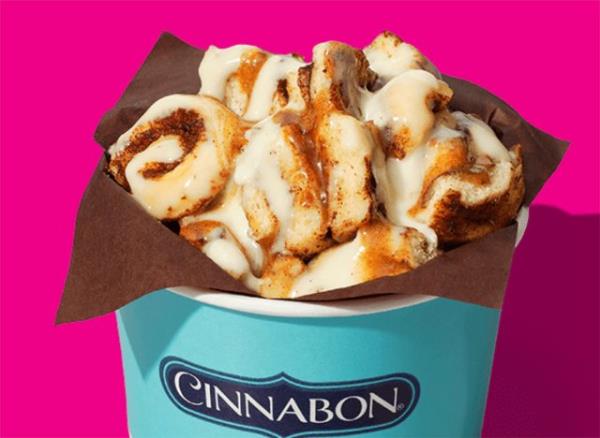 cinnabon coo<em></em>kie bon bites