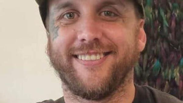 被指控在海伦斯维尔造成塞缪尔·柯尔死亡的两人一起出现在高等法院