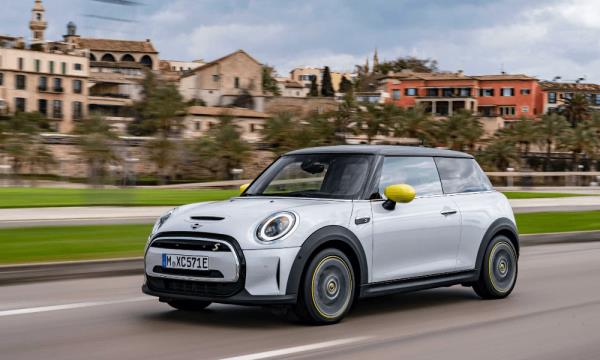 宝马因电池高压问题召回Mini Cooper SE