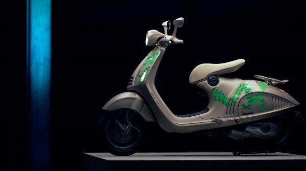 Vespa 946 Dragon 1