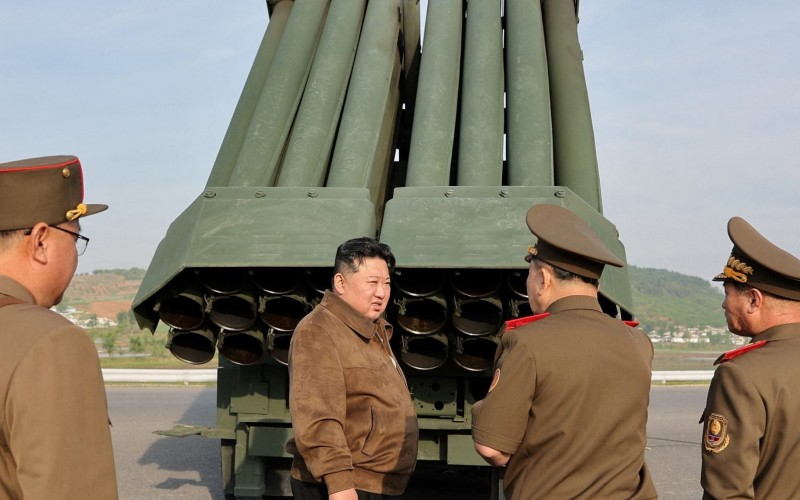 前韩国领导人称，金正恩“迫切希望摆脱核武器”