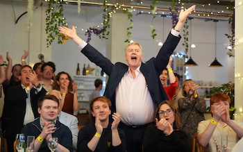 Liberal Democrat supporters celebrate at an election results watch party at the Lo<em></em>ndon Art Bar, central London, as party leader Sir Ed Davey wins his seat at the 2024 General Election come in after polls close. Picture date: Friday July 5, 2024.
