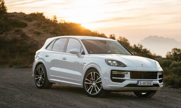 Porsche Cayenne To Go All Electric In Next Generation 1