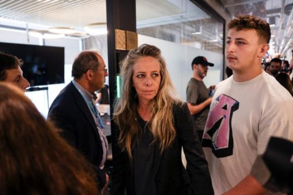 The mother and brother of Maya Schem look on after speaking at a press co<em></em>nference a<em></em>bout Maya who was kidnapped into the Gaza Strip, following a deadly infiltration by Hamas gunmen from Gaza, in Tel Aviv, Israel, October 17, 2023. REUTERS/Ro<em></em>nen Zvulun