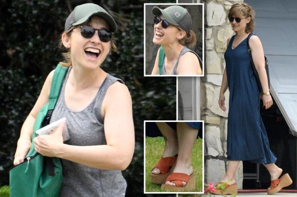 Allison Mack.