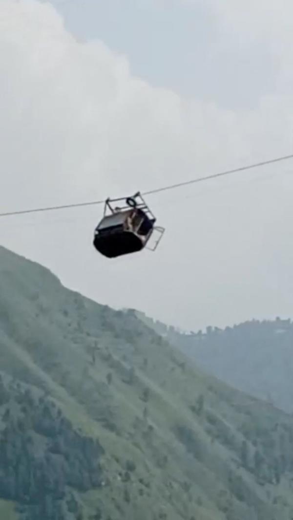 Cable car dangling 