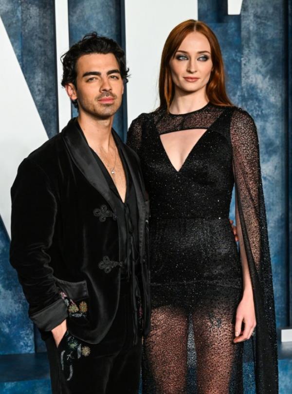 Joe Jo<em></em>nas and Sophie Turner