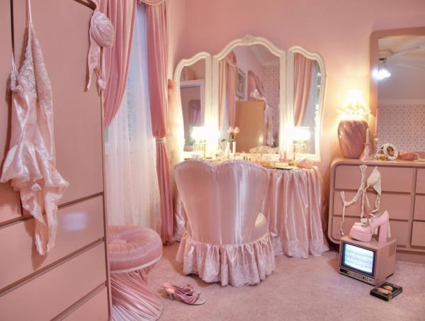 A vanity mirror. 