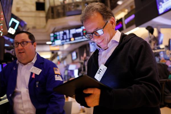New York Stock Exchange traders