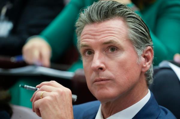 Some blame Gov. Gavin Newsom for making Los Angeles, and the rest of the state, unaffordable.</p>

<p>　　
