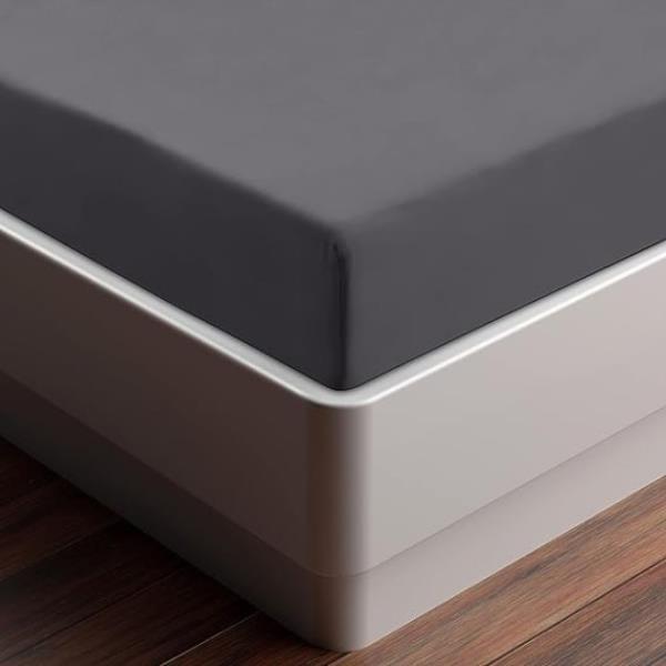 Shoppers can't get enough of this ?8.50 fitted sheet, which has more than 21,000 5-star reviews