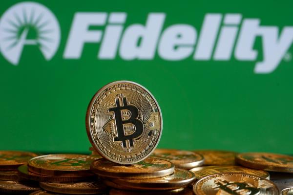 Fidelity and bitcoin logo