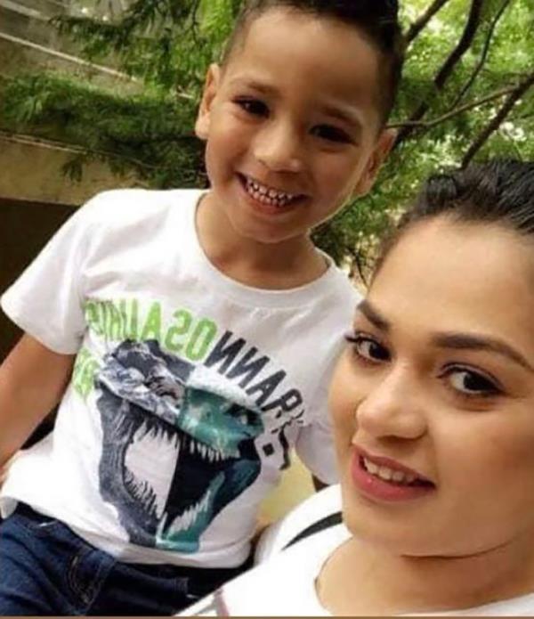 Daniel Enrique Laso, 9, and his mother, So<em></em>nia Argentina Guzman, 25