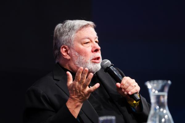 The 73-year-old scientist and tech entrepreneur was set to speak at a World Business Forum event at 4:20 p.m. local time.