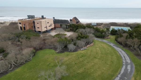 The stunning Sagapo<em></em>nack estate sits on 5.1 acres.