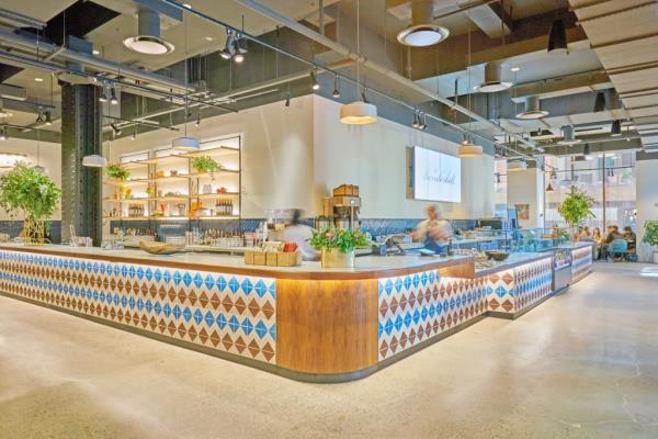 Melangerie, chef’s counter and market café at 22 Vanderbilt.