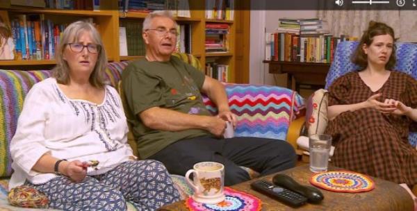 Gogglebox stars reduced to tears after watching emotio<em></em>nal My Mum, Your Dad contestant's grief picture: ch4 metrograb