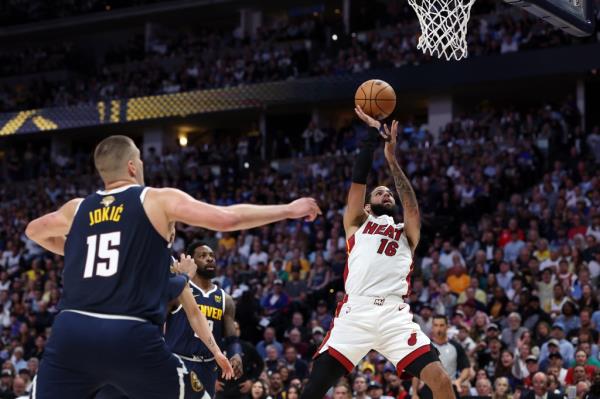 Caleb Martin scores during the Heat's Game 2 win over the Nuggets on June 4.