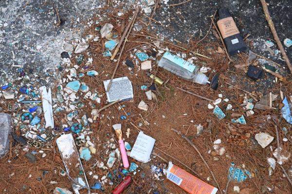 Remains of what was thrown over the balcony at 1875 Atlantic Ave