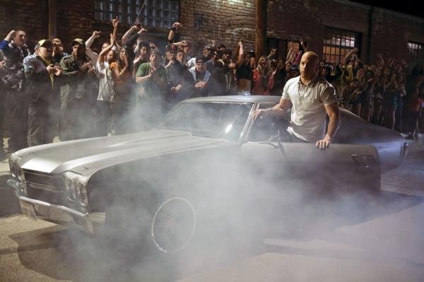 According to stuntman Joe Watts, the incident occurred in July 2019 while filming at Warner Brothers studio in Hertfordshire, UK, reports the BBC.