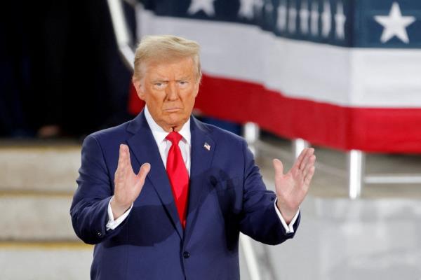 Do<em></em>nald Trump at a campaign rally in North Carolina on November 4, 2024