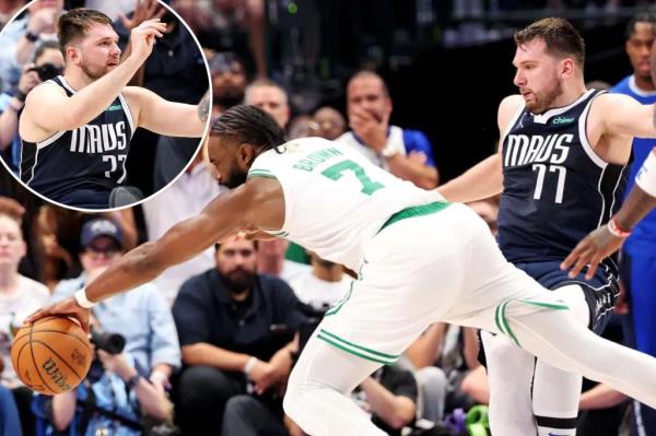 Luka Do<em></em>ncic reacts after fouling out of the game in the fourth quarter of the Mavericks' Game 3 loss.