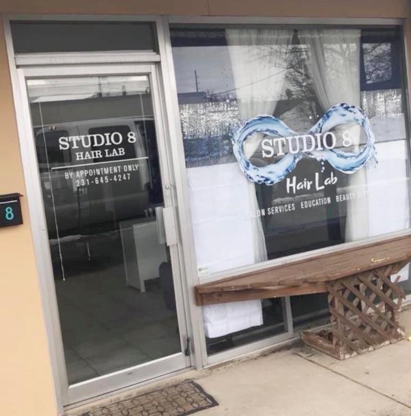Salon 8 