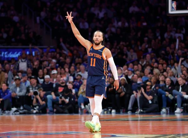 Knicks guard Jalen Brunson reacts after hitting a there-point shot in the first half at the Madison Square Garden in New York, USA, Friday, November 15, 2024.