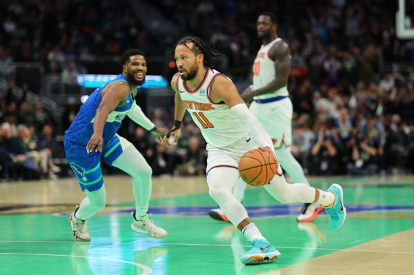 Jalen Brunson with the Knicks practiced on Sunday after turning his ankle against the Celtics on Friday.