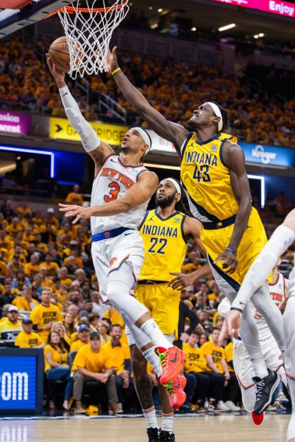 Knicks guard Josh Hart (3) shoots the ball while Indiana Pacers forward Pascal Siakam (43) defends during game three of the second round for the 2024 NBA playoffs at Gainbridge Fieldhouse. 