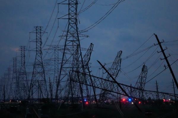 PowertOuage.us reported nearby counties also were dealing with outages, sending the state’s tally to well over 1 million customers.