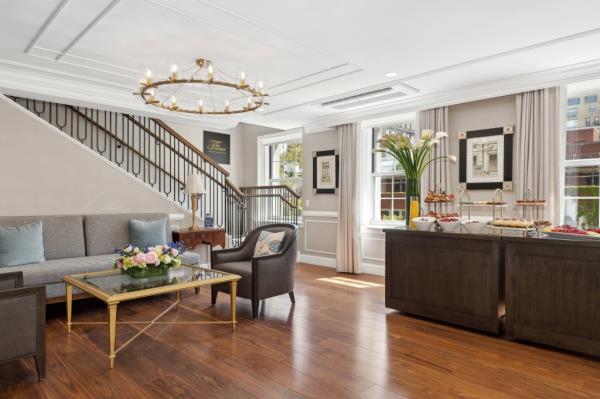 frank e campbell funeral home
