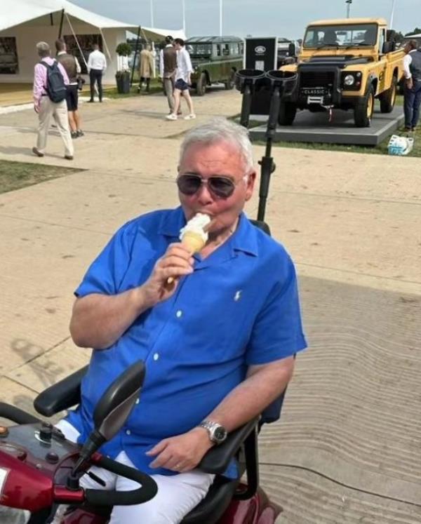 (Picture: Eamonn Holmes/Instagram)