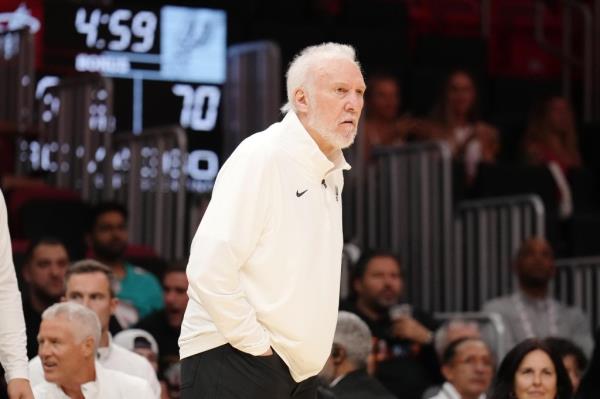 Head Coach Gregg Popovich of the San Anto<em></em>nio Spurs looks on during the game against the Miami Heat during a NBA preseason game on October 15, 2024 at Kaseya Center in Miami, Florida.
