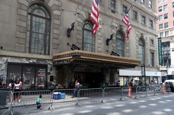 Roosevelt Hotel, Manhattan. 