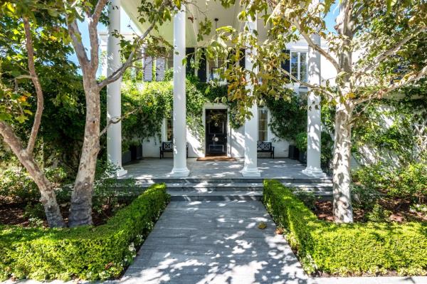 ben affleck buys la home