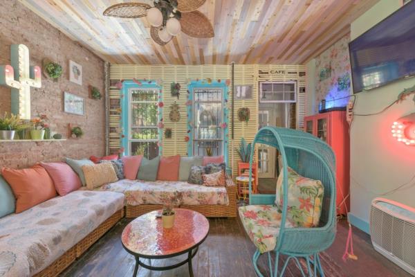 551 lexington avenue brooklyn