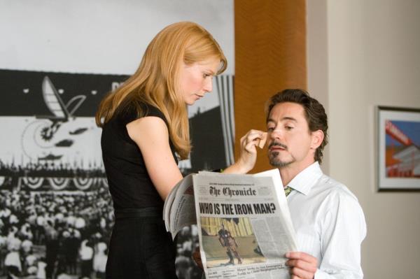 Robert Downey Jr. and Gwyneth Paltrow in 